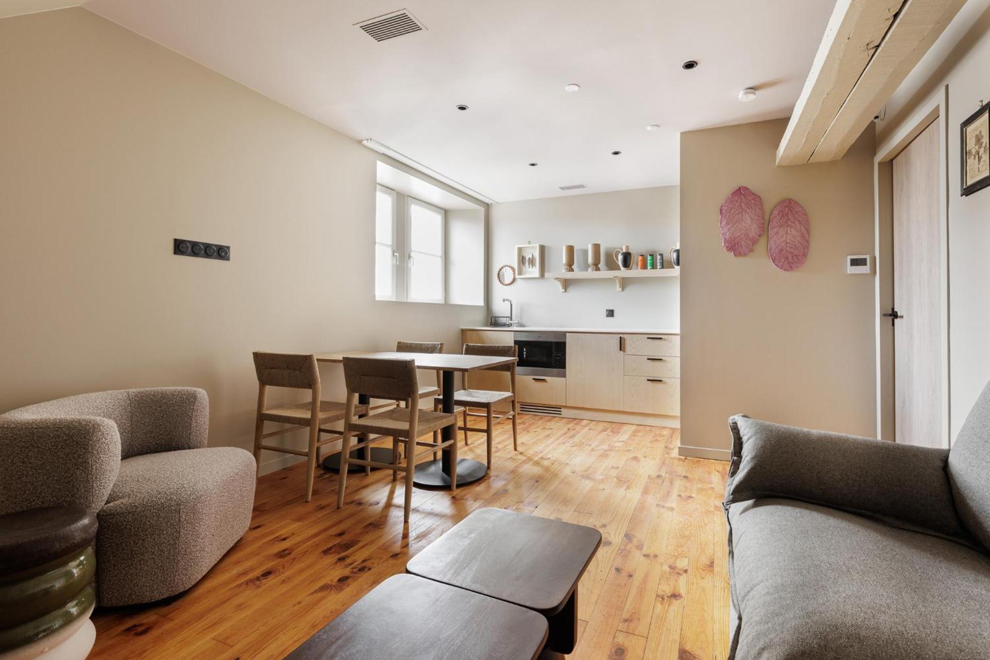Hotel Cloitre - Entree Autonome, Reception En Ligne - Encore Mieux ออร์เลออง ภายนอก รูปภาพ